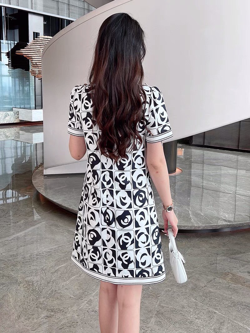 ĐẦM SUÔNG HOA TRÀ VAI NÚT D24